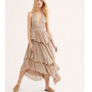 Free People Drop Dead Beauty Maxi Dress in Taupe- XS